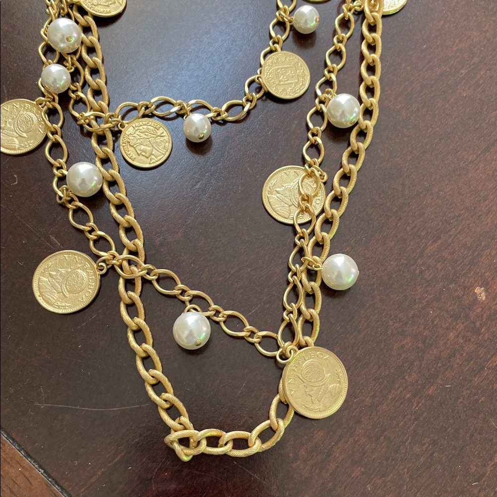 Chunky Gold Coin and Pearl Chain Necklace - Picture 2 of 2